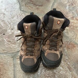 Merrell Brown and Black Men's hiking Boots- good shape